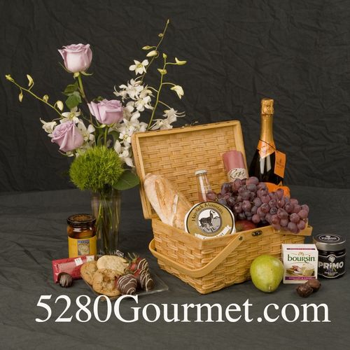 Classy Gifts , Here Champagne Picnic basket with a