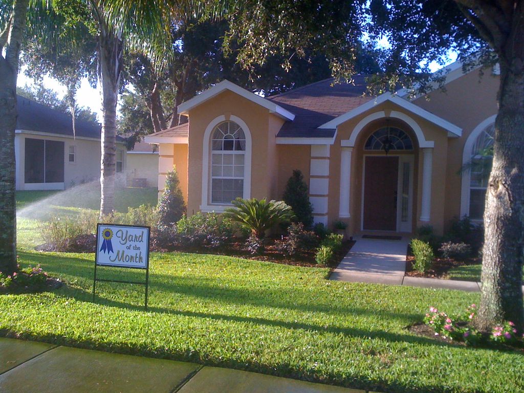 A small re-design package, lend to yard of the mon