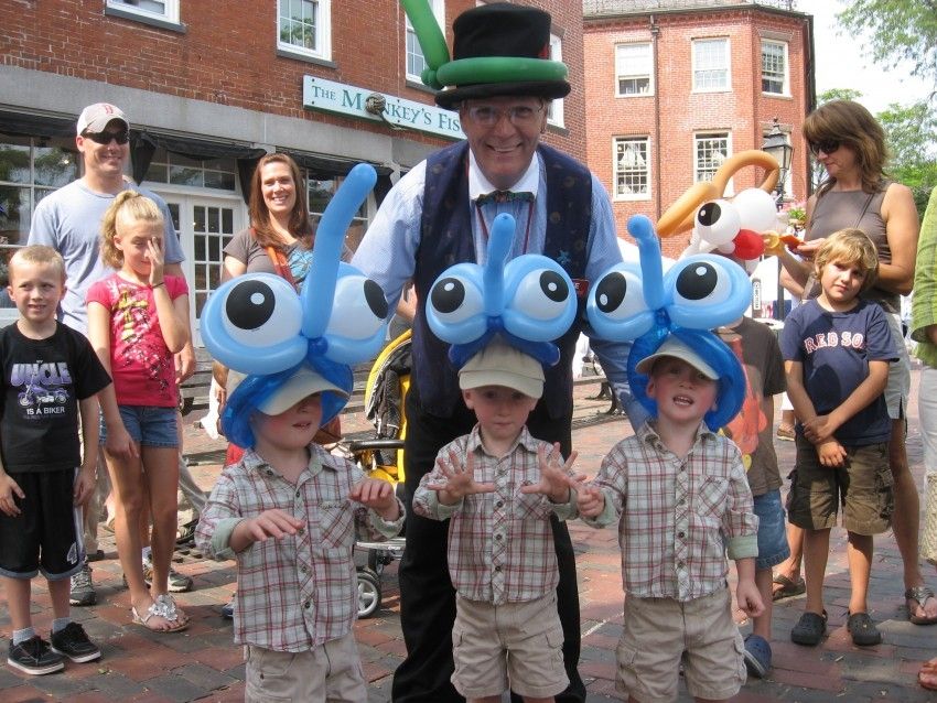 Downtown Nbpt, Identical Triplets!