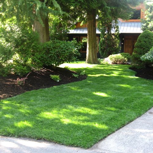 residential mowing, planting, mulch