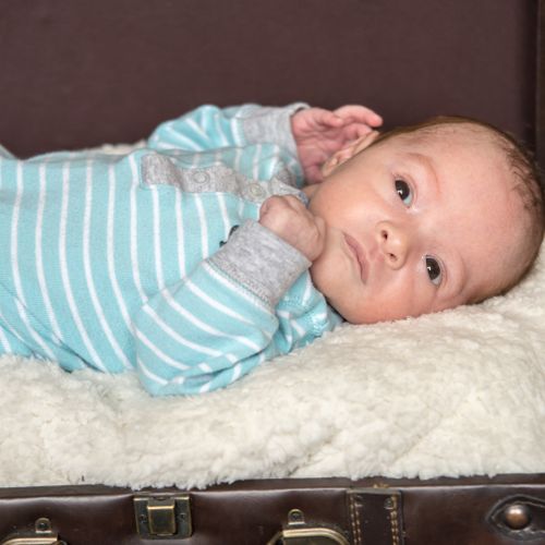 infant sessions can be done at client's home or in