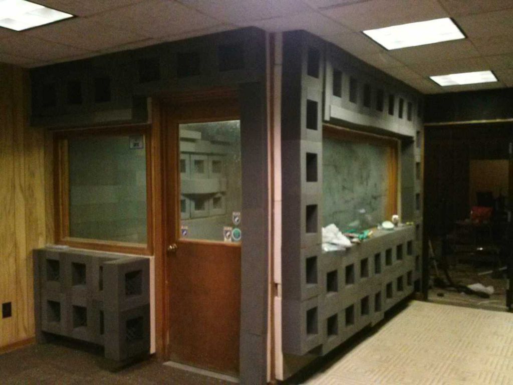Annony Studios | Griffin
Isolation Room 
(View fro