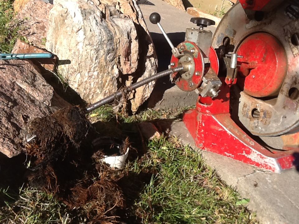 Extrem Roots in sewer Line.