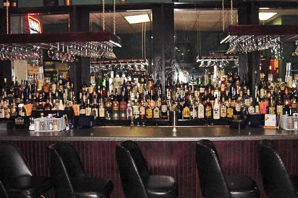 This photograph is from Knoxville Bartending Schoo