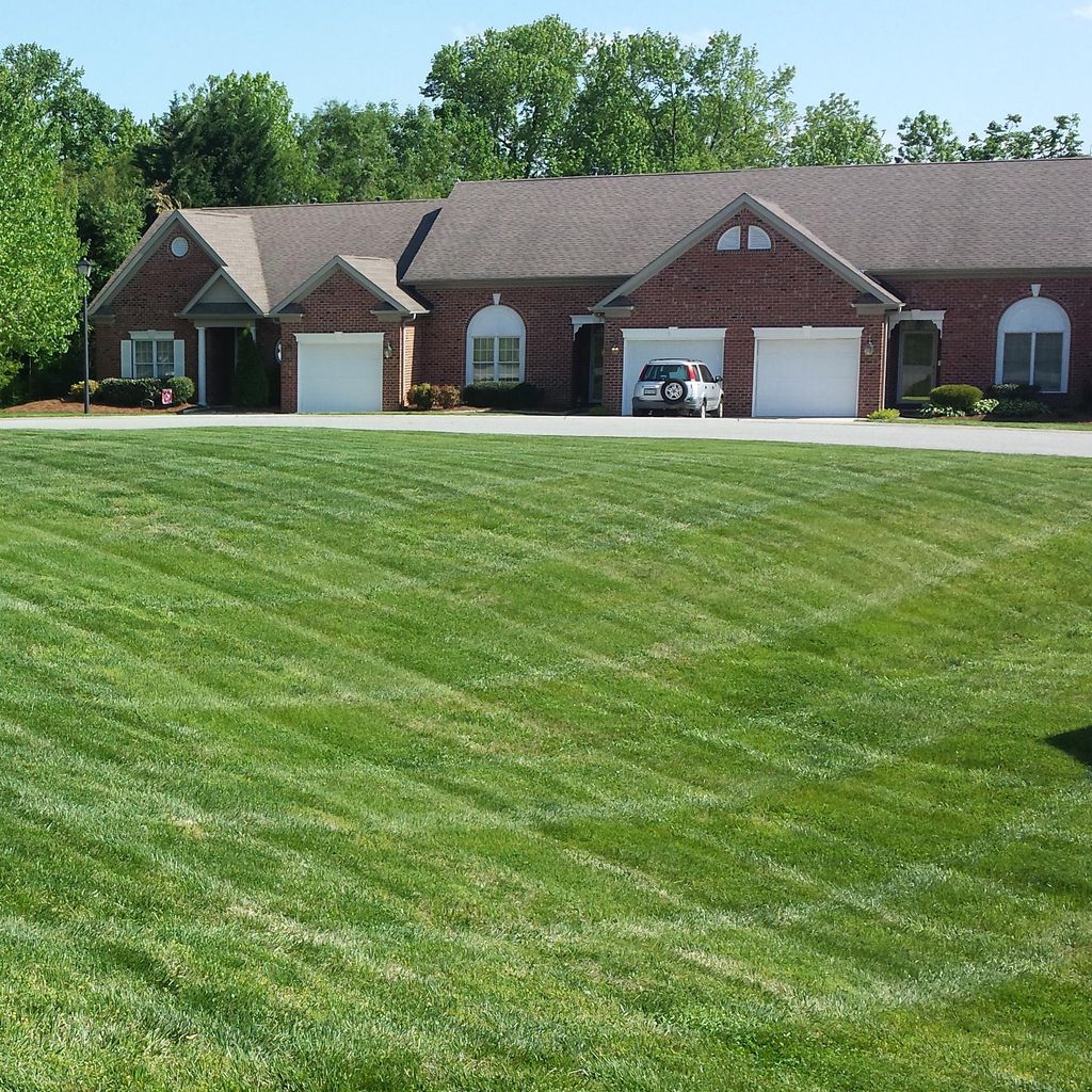 Custom Quality Landscaping and Lawncare