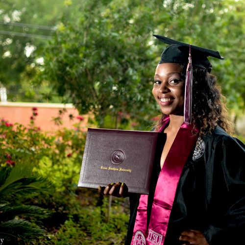 From a recent client's graduation shoot at TSU