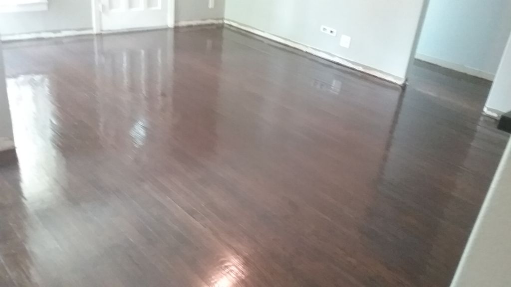 This is the living room after the Mr. Sandless tre