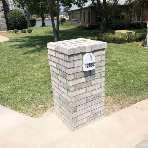 New brick mailbox made as custom replacement.
