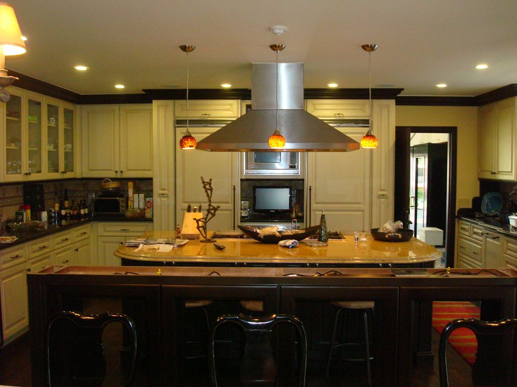 Full kitchen model.
