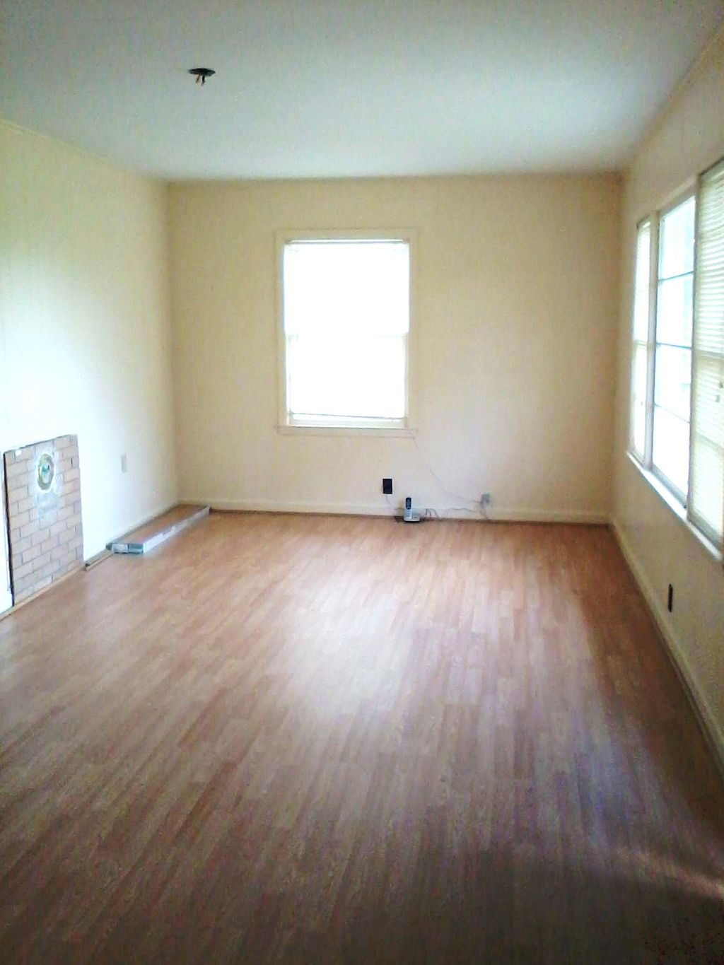 Remodel update...smoothed ceiling,painted walls,an