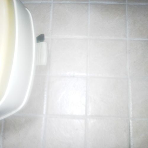 RV bathroom floor / tile installation