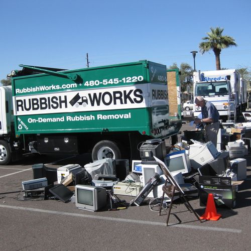 Rubbish Works Volunteers - As Corporate Sponsor of