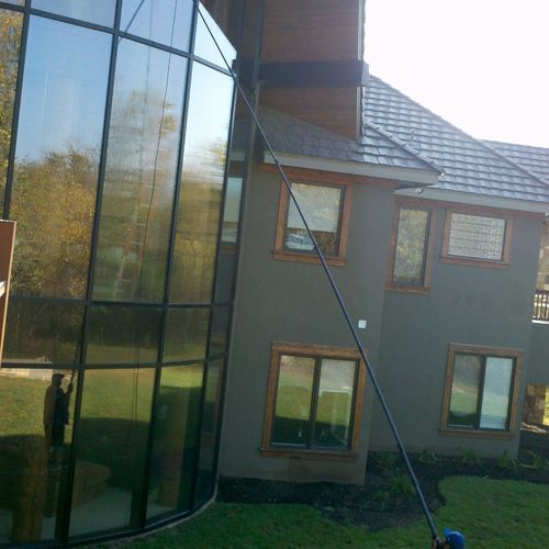 Water fed technology residential window cleaning