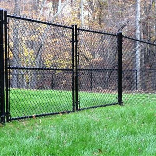 swing gates black vinyl fence