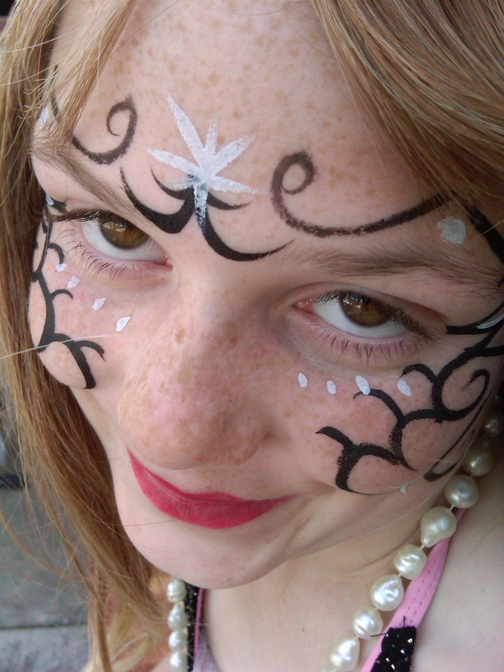 AAAmazing Faces, Henna & Balloon Art by Julie