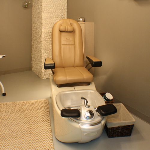Check out our men's spa room and get a pedicure, m
