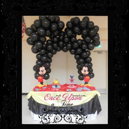 Mickey Mouse Cake Table
