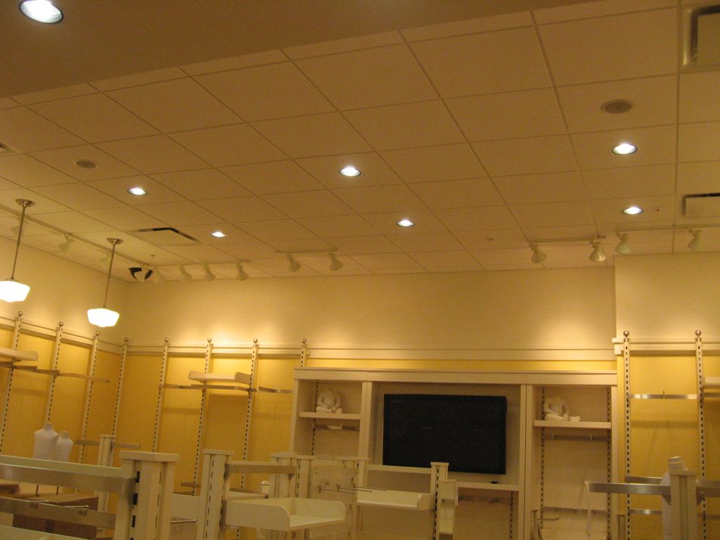 Ceiling speaker and  TV installation in mall cloth