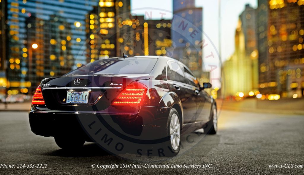 Mercedes limo Chicago.
http://www.i-cls.com/thebes