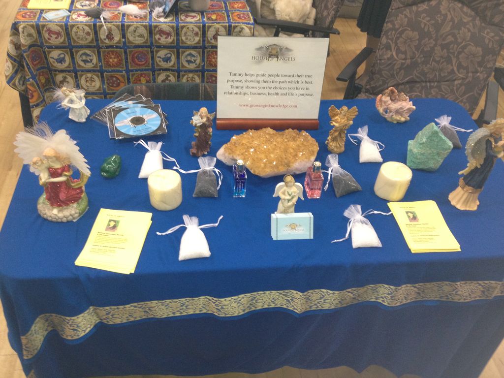 Psychic events, lectures and seminars Tammy talks 