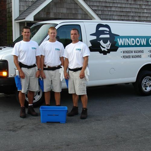 WINDOW GANG
 SERVICE BEYOND EXPECTATIONS
