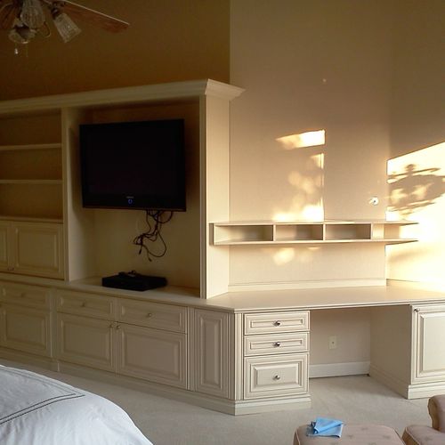 Custom built-in bedroom cabinets, Palm Beach Garde