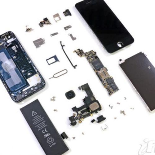 The dis-assembly of a iPhone 4s