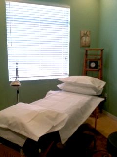 Acupuncture treatment room