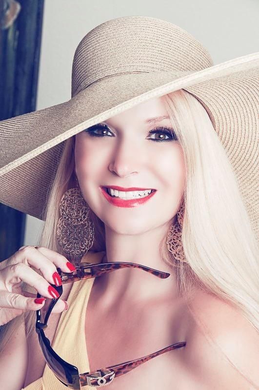 Model: Debra Young
Photography: dYr Photography by