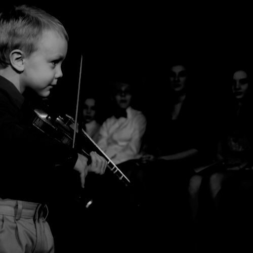 Our youngest violinist in recital in the Vero Voce