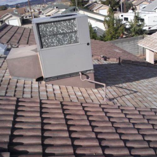 Shingles and roofing tiles