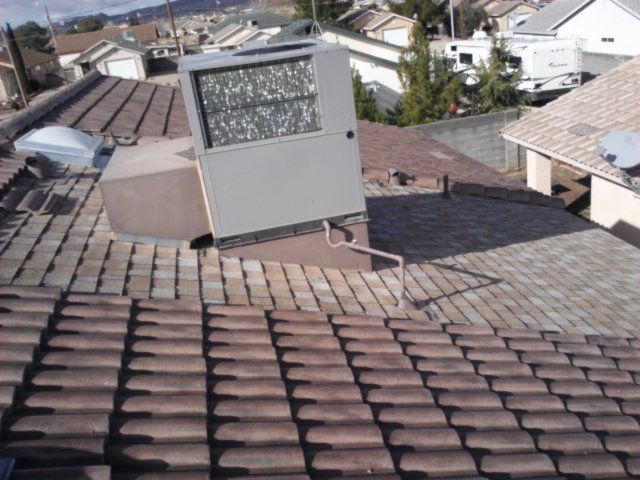 Shingles and roofing tiles