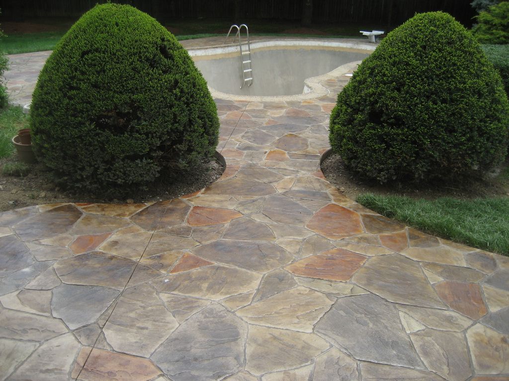 Stamped concrete pool deck