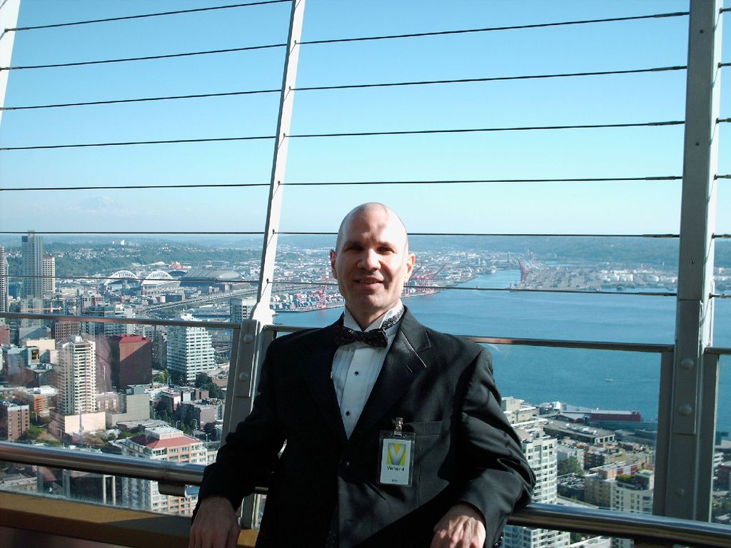 seattletacomadj.com  Space Needle Wedding