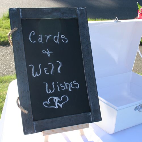 Personalize your wedding with these really cool vi
