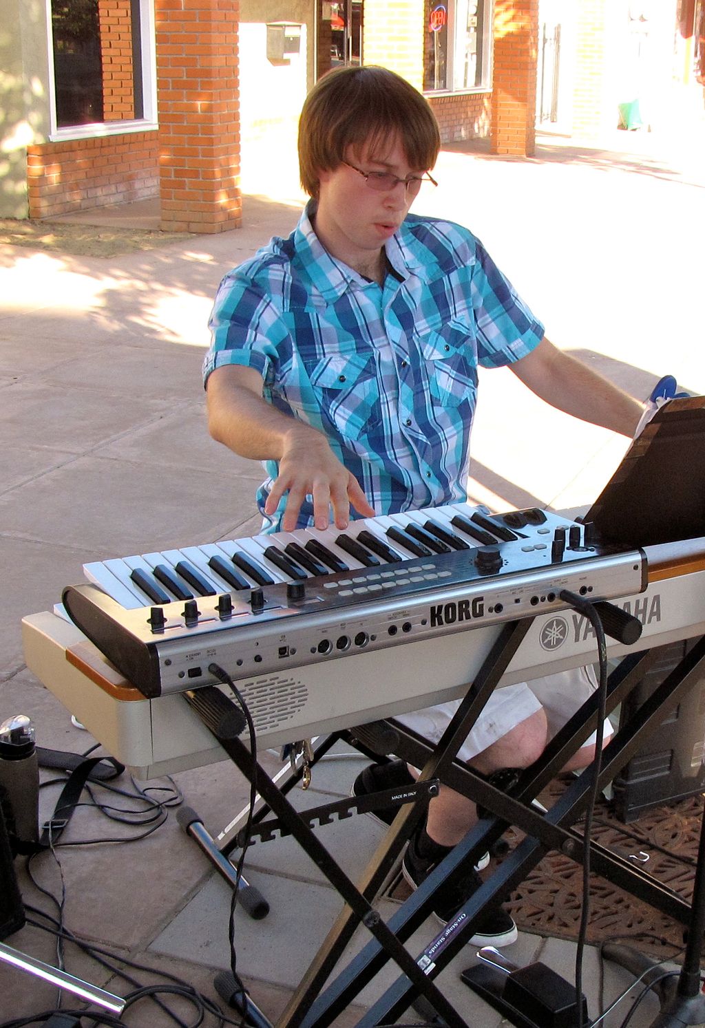 This is me playing background jazz music at an eve