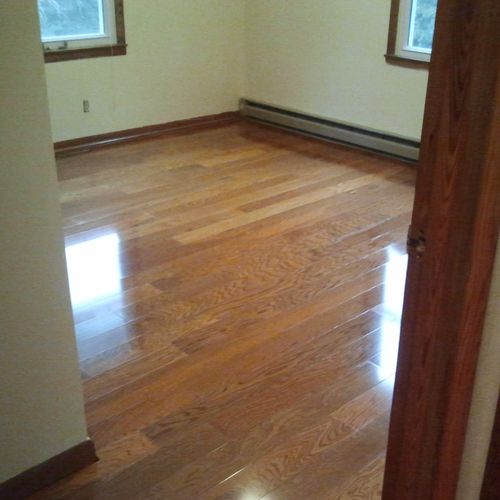 Want those wood floors to look brand new?  Diversi
