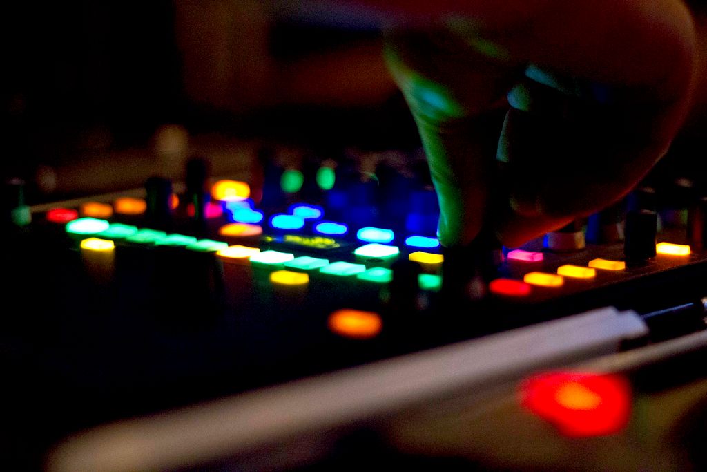 Using professional club grade equipment at all eve