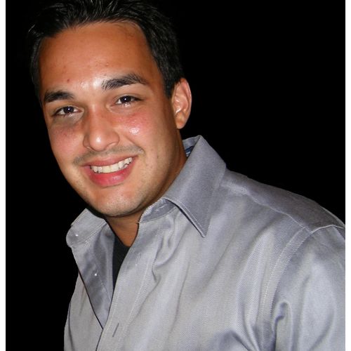 Hector Perez - Motivational Speaker