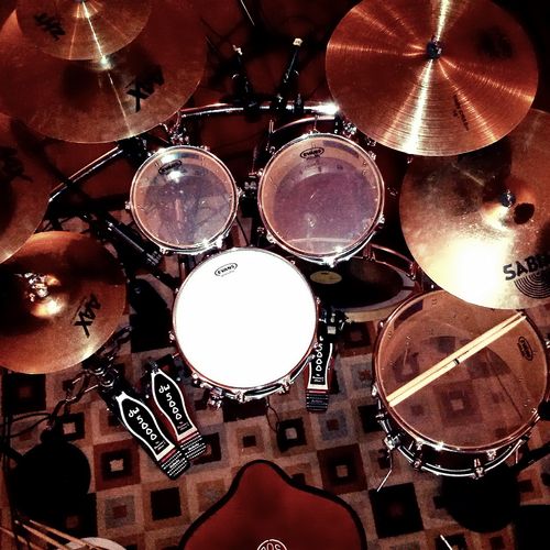 House drum kit - DW Performance Series 5-piece.cd