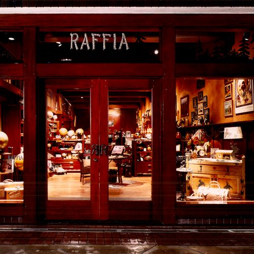 Raffia Retail Store Design / Entrance
Century City