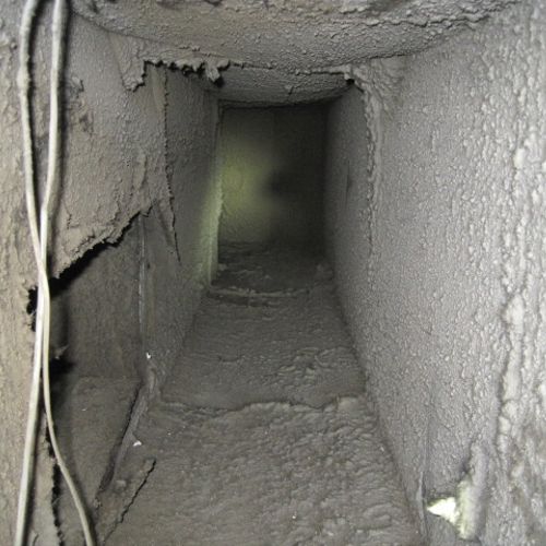 Dirty air duct