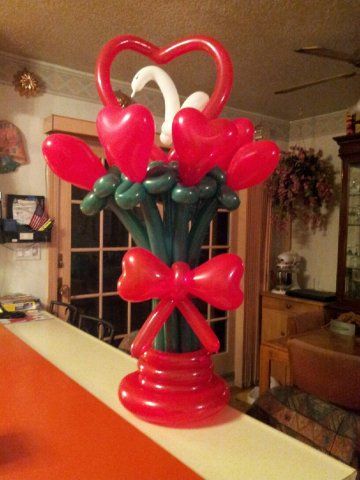 A beautiful balloon bouguet for any occasion.  com