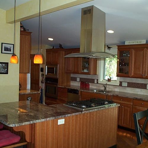 Modern kitchen remodels with granite tops and cust