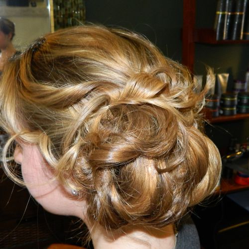 Cool messy updo that will last all night!