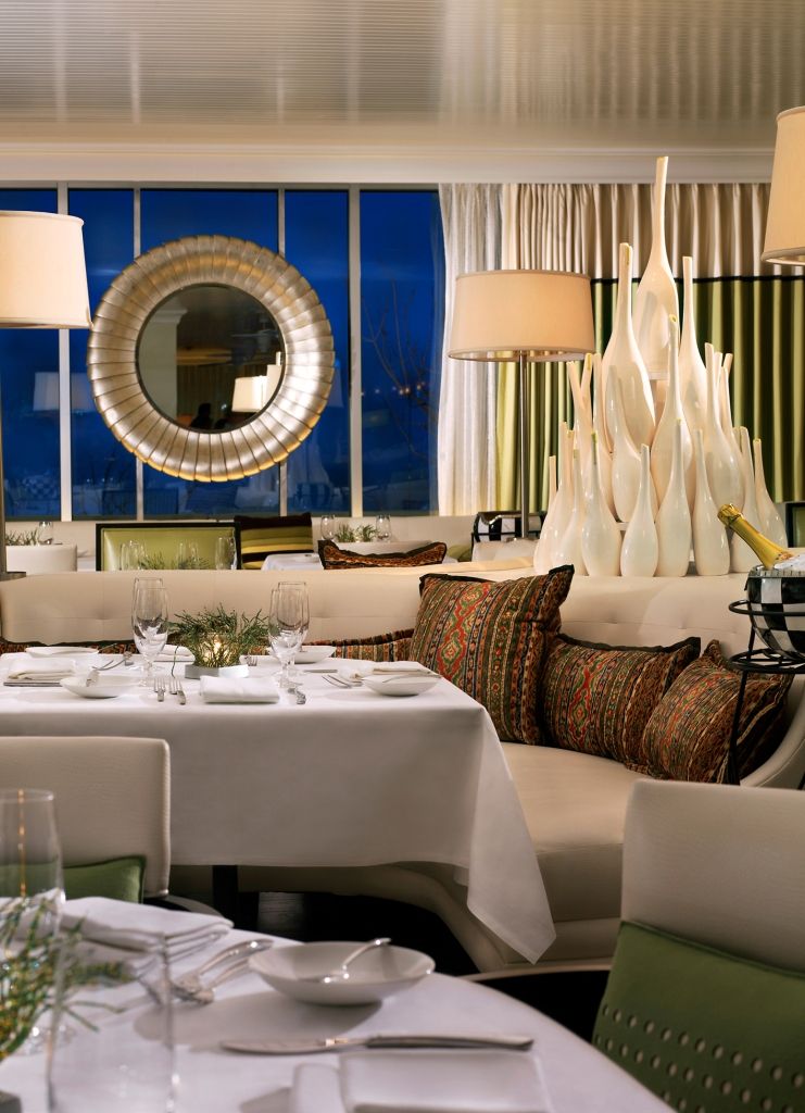 Vintner Grill dining room.
