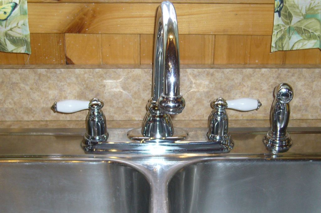 New Kitchen Faucet Installed