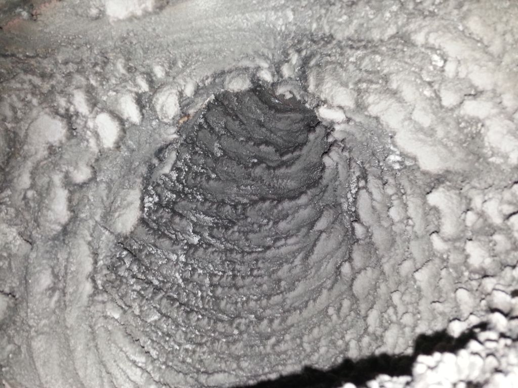 Return air duct before cleaning!