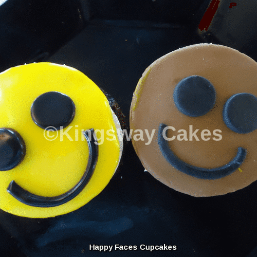 Happy faces cupcakes.