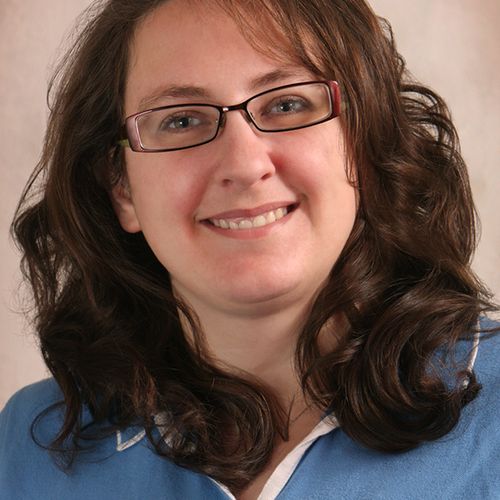 Beth Kilburn, CMT, expert in pregancy massage